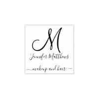Élégant maquillage de monogramme et salon de coiff