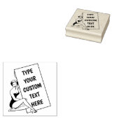 Tampons Encreurs Femme personnalisable tenant un timbre en caoutcho (Tamponné)