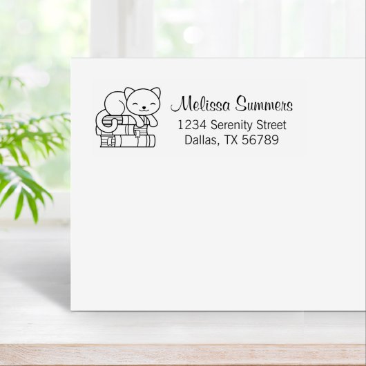 Tampons Encreurs Happy Cat au-dessus de Stack of Books Adresse