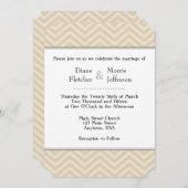 Tan Brown Beige Chevron Invitations de mariage (Devant / Derrière)