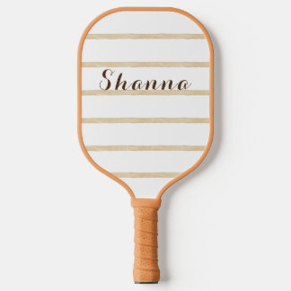 Tan en Wit Modern Monogram Pickleball Paddle