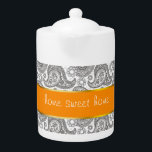 Tangerine Black Paisley<br><div class="desc">Tangerine orange accents sur ce cachemire noir et blanc - Nous avons laissé toutes les images utilisées dans ce design personnalisable - Vous pouvez jouer avec eux à votre contenu de coeur - Cliquez sur le bouton orange 'Personnaliser This' et sélectionnez l'image que vous voulez supprimer, redimensionner ou faire pivoter...</div>