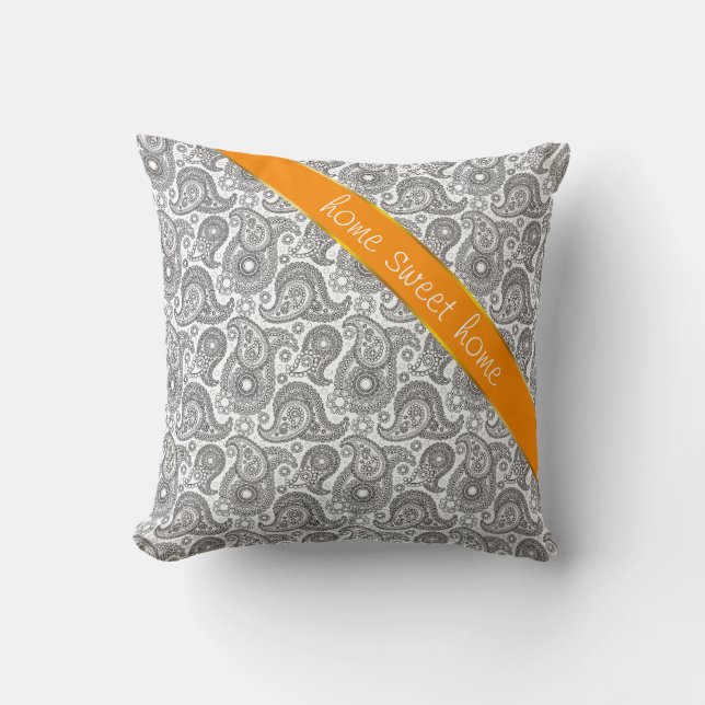 Tangerine Black Paisley Kussen (Voorkant)