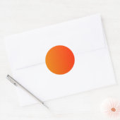 Tangerine tot Scarlet Verticale Gradiënt Ronde Sticker (Envelop)