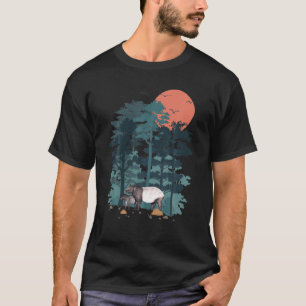 Tapir Mountain Pine Tree Sky-vogels vliegen naar d T-shirt