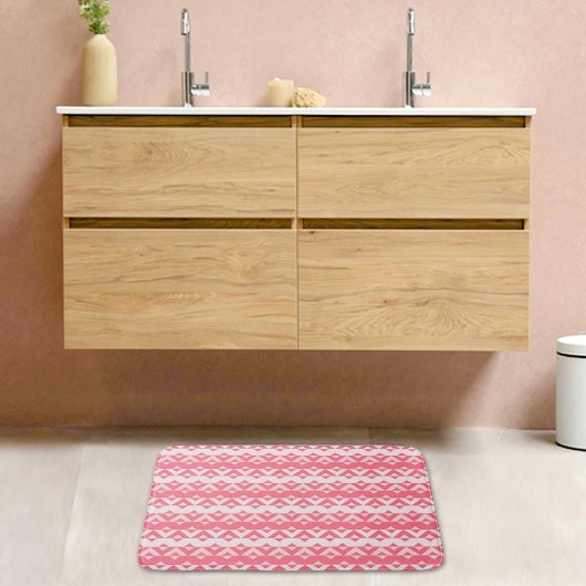 Tapis de bain à motif Triangles Roses
