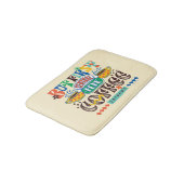 Tapis De Bain AMIS™ | Mais Premier café Vibrant Graphisme (Angle)