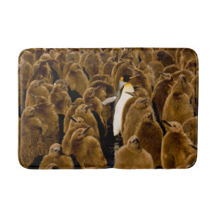 Tapis De Bain Animaux de bébés cutest   Pingouin parmi les jeune