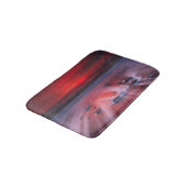 Tapis De Bain Aube au-dessus de la mer orageuse (Angle)