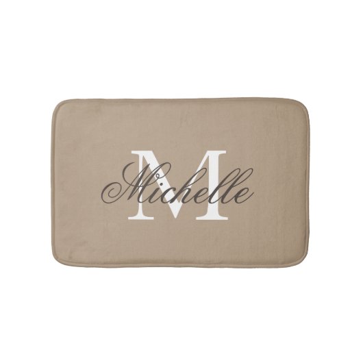 Tapis de bain beige kaki avec le monogramme nommé (Devant)