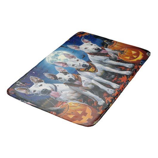 Tapis De Bain Bull Terrier Halloween Éffrayant (Angle)