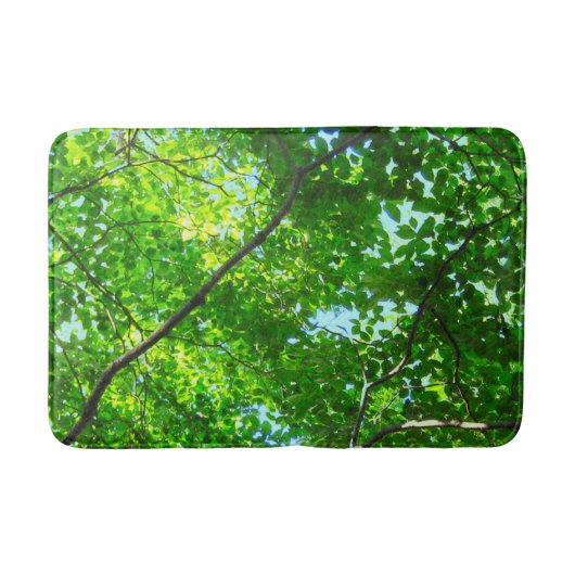 Tapis De Bain Canopée verte, Branches feuillues avec ciel bleu (Devant)