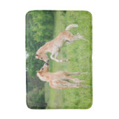 Tapis De Bain Chevaux de Haflinger, de mignons poulains élevant  (Devant (Vertical))