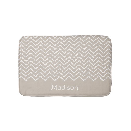 Tapis De Bain Chevron Zigzag Squiggly Beige Et Blanc Avec Nom (Devant)