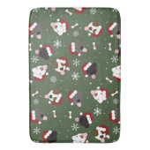 Tapis De Bain Chiens de Noël sur Vert (devant Vertical)