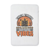 Tapis De Bain Conception de chemise Halloween Thick Thighs Witch (Devant (Vertical))