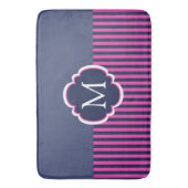 Tapis De Bain Coussin de monogramme de rayures de rose de bleu (devant Vertical)