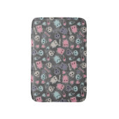 Tapis De Bain Crânes, et coeurs sur l'arrière - plan noir (Devant (Vertical))