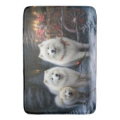 Tapis De Bain Décor de Noël Samoyed Snowy Sleigh (devant Vertical)