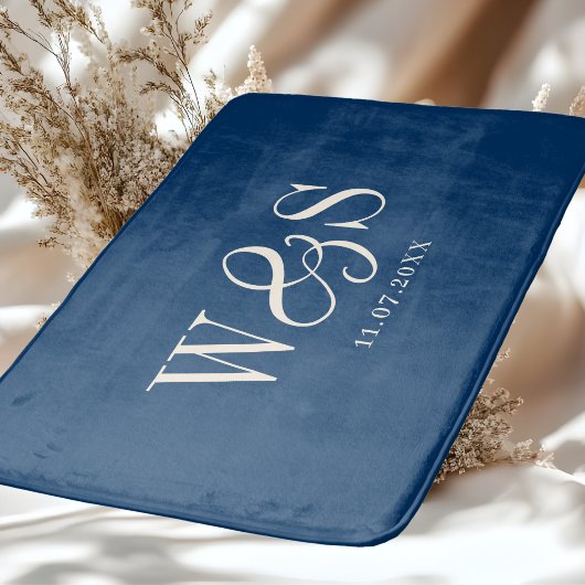 Tapis De Bain Elégant bleu marine couple mariage initial