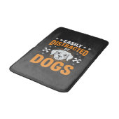 Tapis De Bain Facilement Distrait Par Les Chiens (Angle)