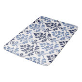 Tapis De Bain Feuille Damask Pattern Blues on Cream (Angle)