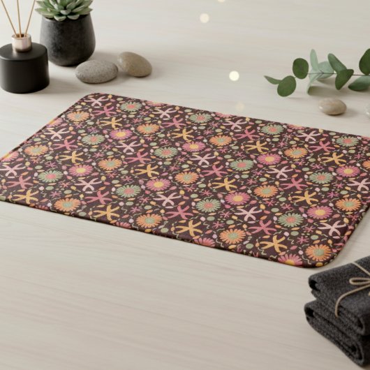 Tapis De Bain Fleurs Et Étoiles De Mer Sur Fond Brun Chocolat