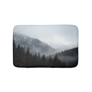 Tapis De Bain Forêt de montagne Misty : Vue Pittoresque du paysa