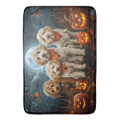 Tapis De Bain Goldendoodle Halloween Éffrayant (devant Vertical)