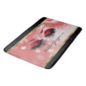Tapis De Bain Hello Gorgeous - Beaux cils avec Rouge (Angle)