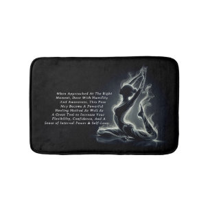 Tapis De Bain Instructeur de Yoga Reiki Pose King Pigeon à une j