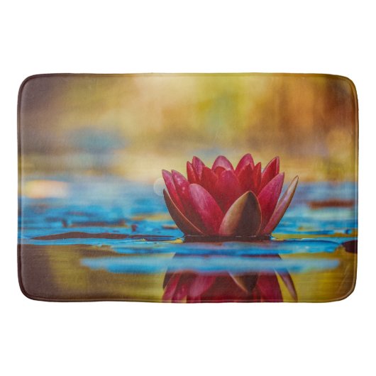 Tapis De Bain Jolie photo d'une fleur de Lotus dans un étang (Devant)