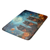 Tapis De Bain Keeshond Halloween Éffrayant (Angle)
