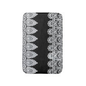 Tapis De Bain La dentelle blanche forme une frontière sensible (Devant (Vertical))