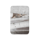 Tapis De Bain Loup gris (lupus de Canis) derrière l'arbre (Devant (Vertical))