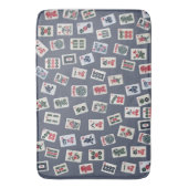 Tapis De Bain MahJongg mosaïques design sur bleu foncé (devant Vertical)