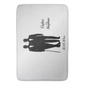 Tapis De Bain Mariage gris argenté avec des noms et des dates (devant Vertical)