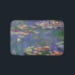 Tapis De Bain Monet Water Lilies Chef-d'oeuvre Peinture<br><div class="desc">Monet Water Lilies - Ce tableau Monet classique a été peint par Claude Monet en 1916. Il fait partie de sa célèbre collection de nénuphars où il peint dans son jardin à Giverney,  France. Un tableau de chef-d'oeuvre.</div>
