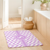 Tapis De Bain Monogramme Chevron Lavande Et Blanc