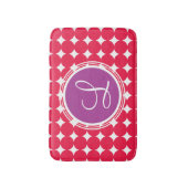 Tapis De Bain Monogramme de point Polka violet et rouge (Devant (Vertical))