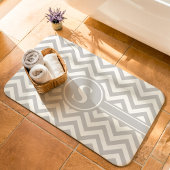 Tapis De Bain Monogramme Gris Et Blanc Chevron