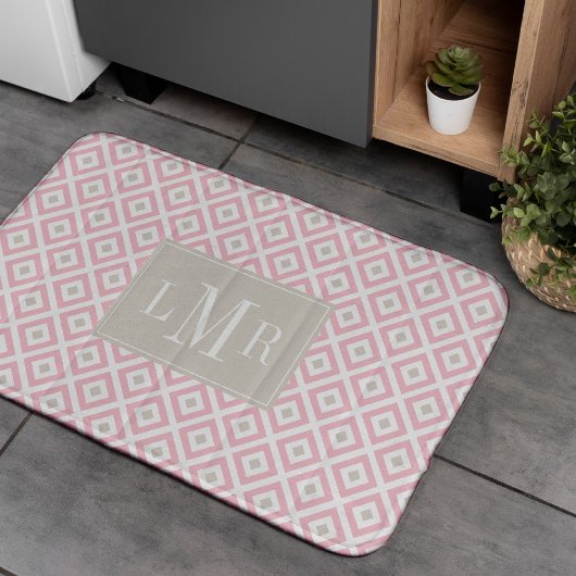 Tapis De Bain Monogramme moderne rose clair et beige