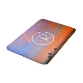 Tapis De Bain Monogramme Orange Blue Sunset Rainbow Photographie (Angle)
