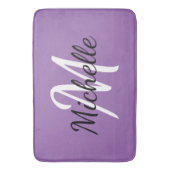 Tapis De Bain Monogramme Violet Ajouter Votre Nom Simple Moderne (devant Vertical)