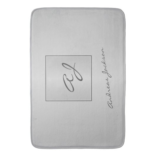 Tapis De Bain Nom monogramme de script moderne métallique argent (devant Vertical)