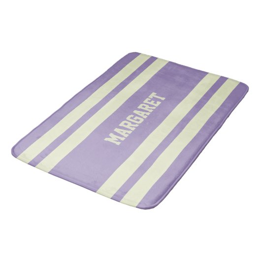 Tapis De Bain Nom monogramme moderne style violet blanc  (Angle)