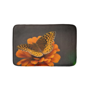 Tapis De Bain Papillon Sur Le Mat De Bain De Zinnia
