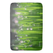 Tapis De Bain Pelouse bedebée dans la lumière du matin (devant Vertical)
