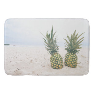 Tapis De Bain Photo de 2 ananas sur une plage