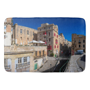 Tapis De Bain Pont, rue étroite avec escaliers à La Valette